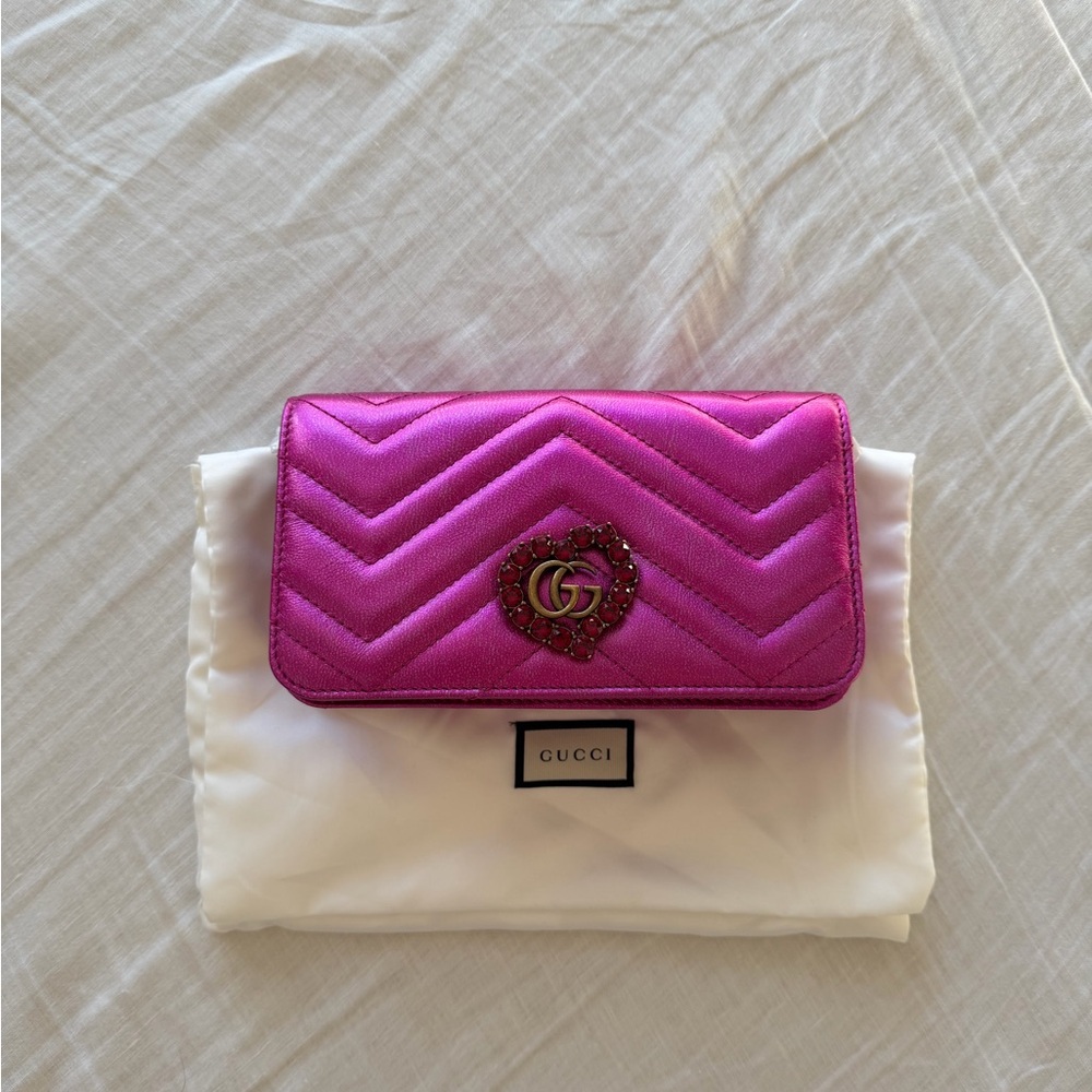 NWT Gucci Fuchsia Chevron Crossbody Bag